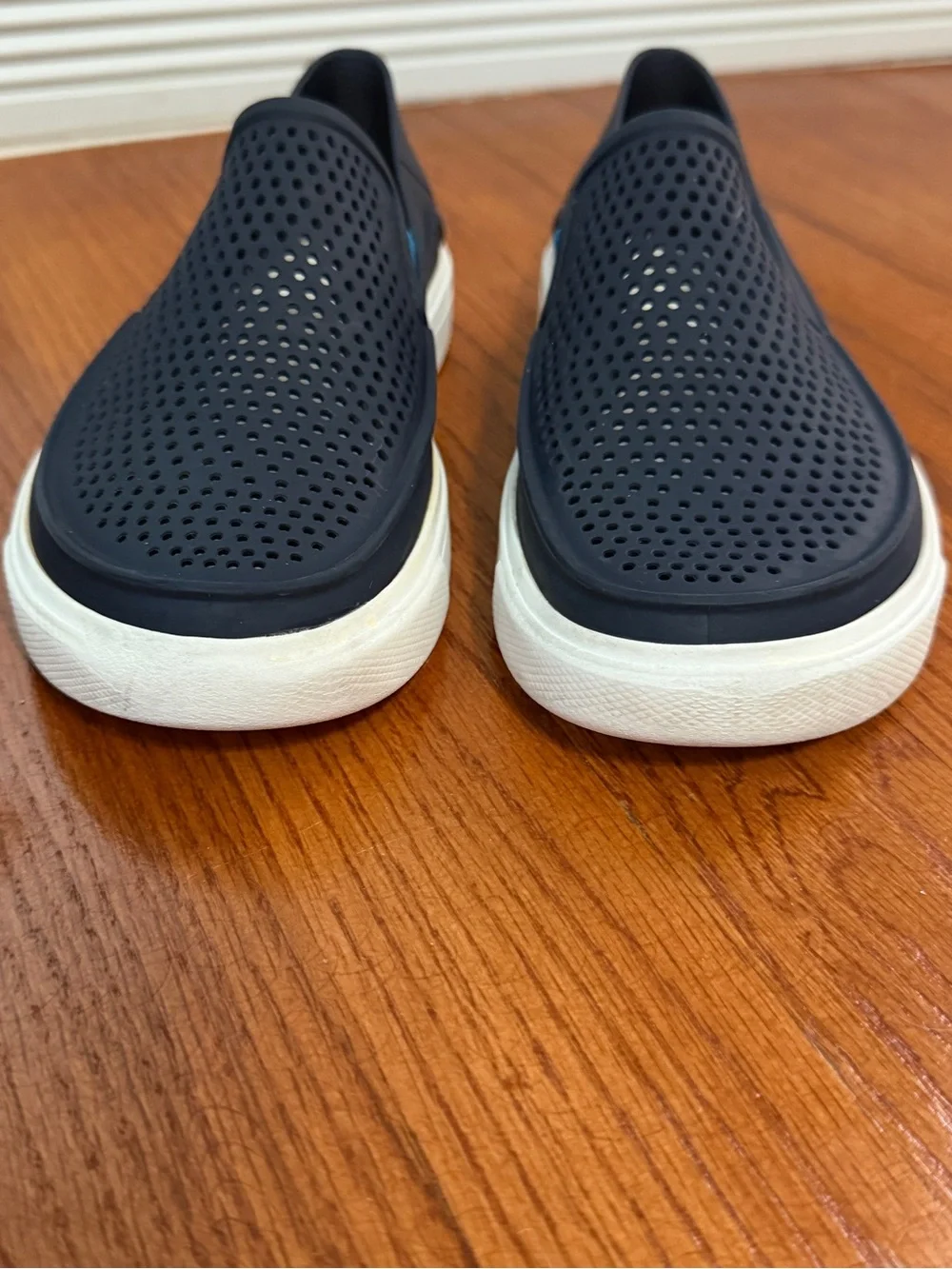 Crocs LiteRide Navy Blue Slip-On Comfort Shoes Youth Boys Size 3